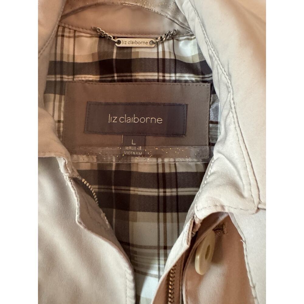 Liz Claiborne Women’s Trench Coat Size L Tan - Picture 2 of 10